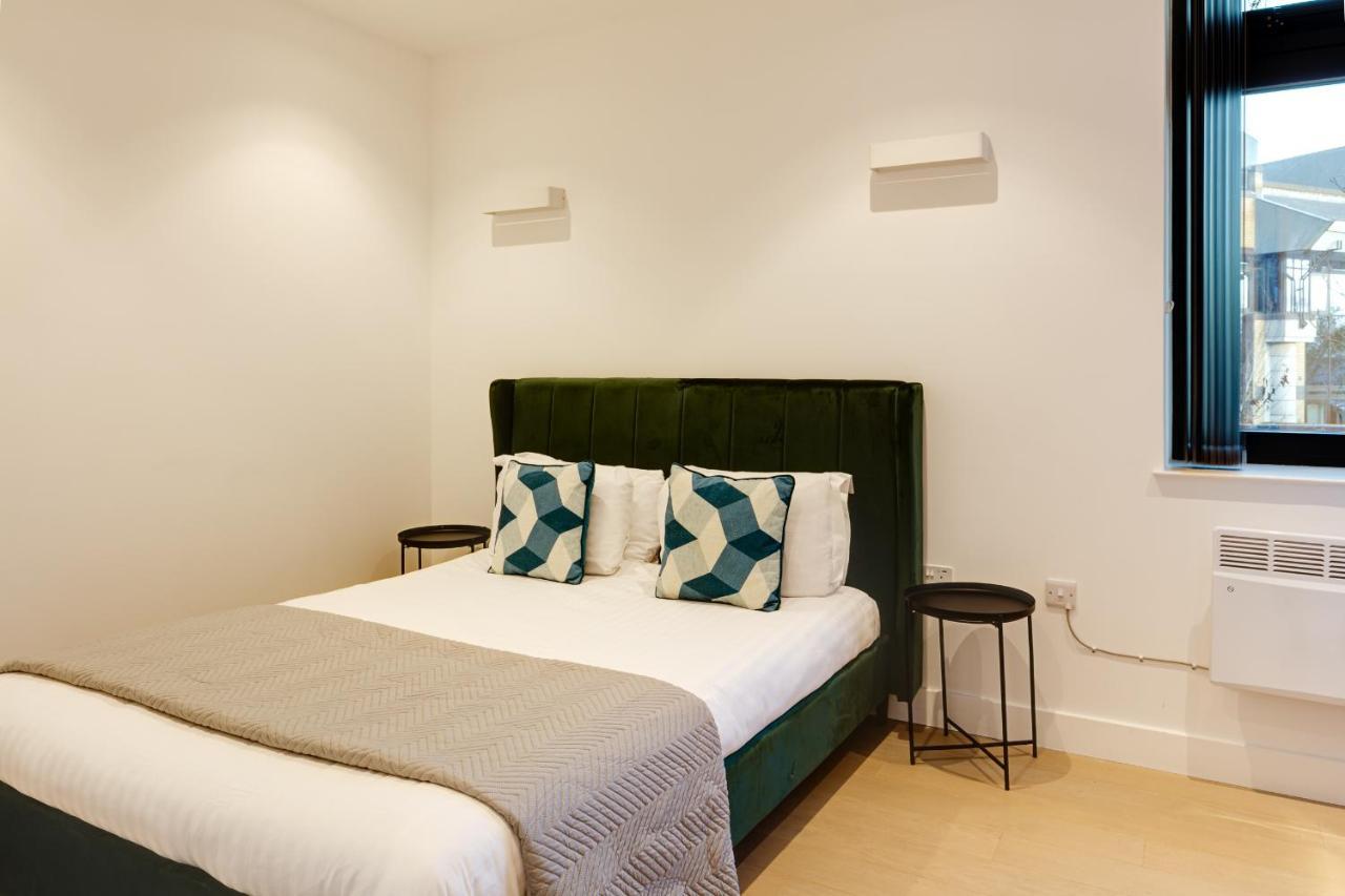 Appartement Charles Hope London Brentford Extérieur photo