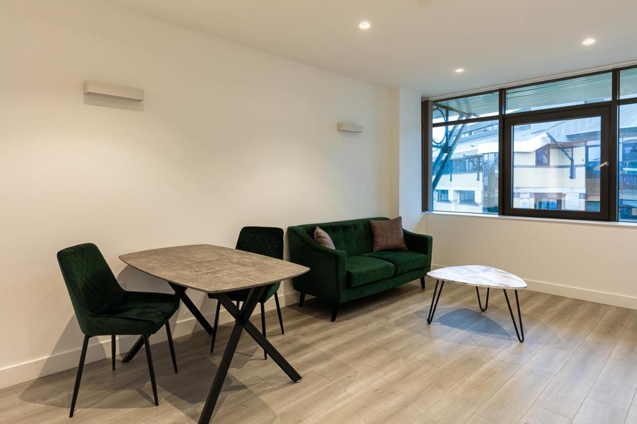 Appartement Charles Hope London Brentford Extérieur photo